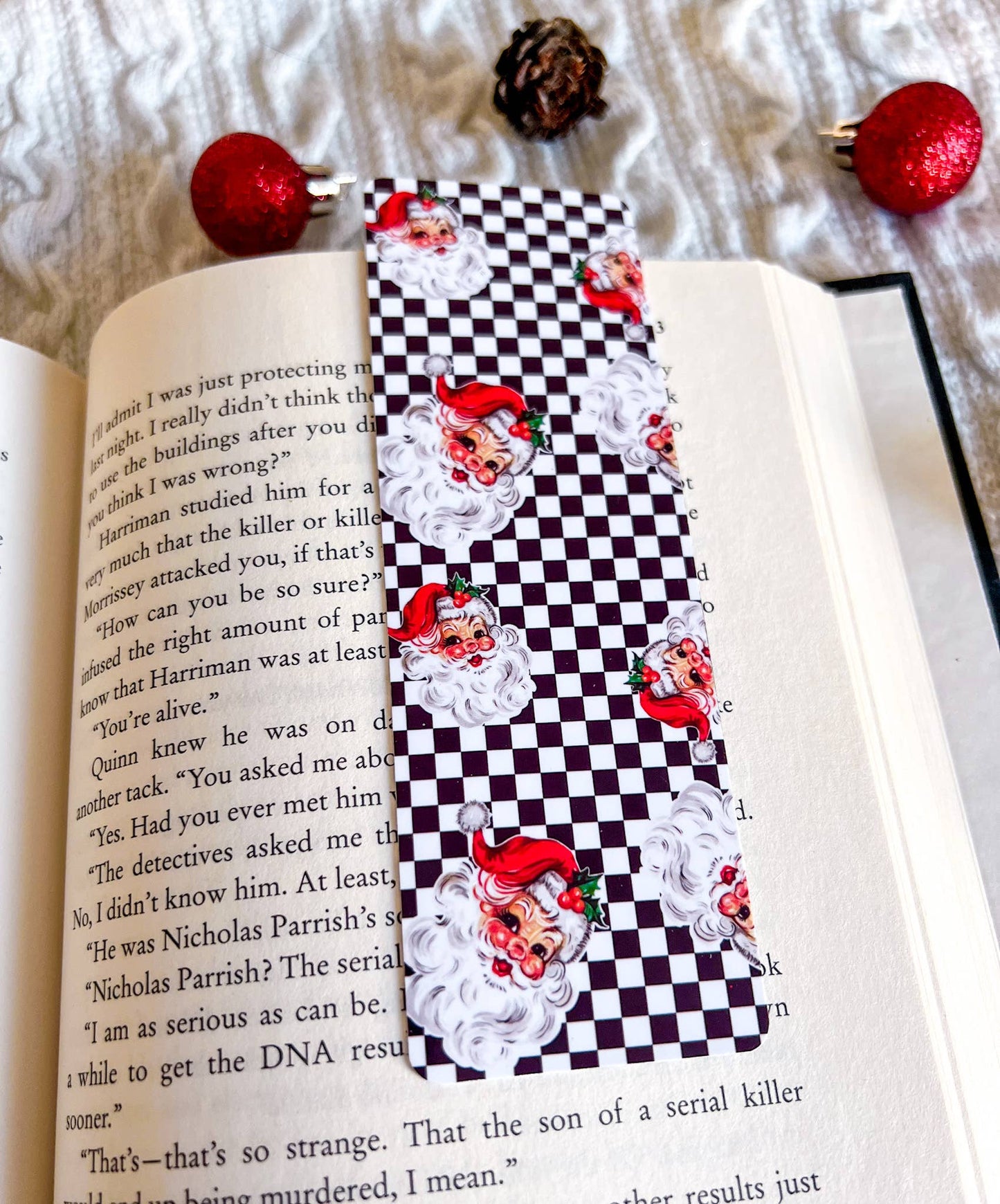 Retro Santa Bookmark Set