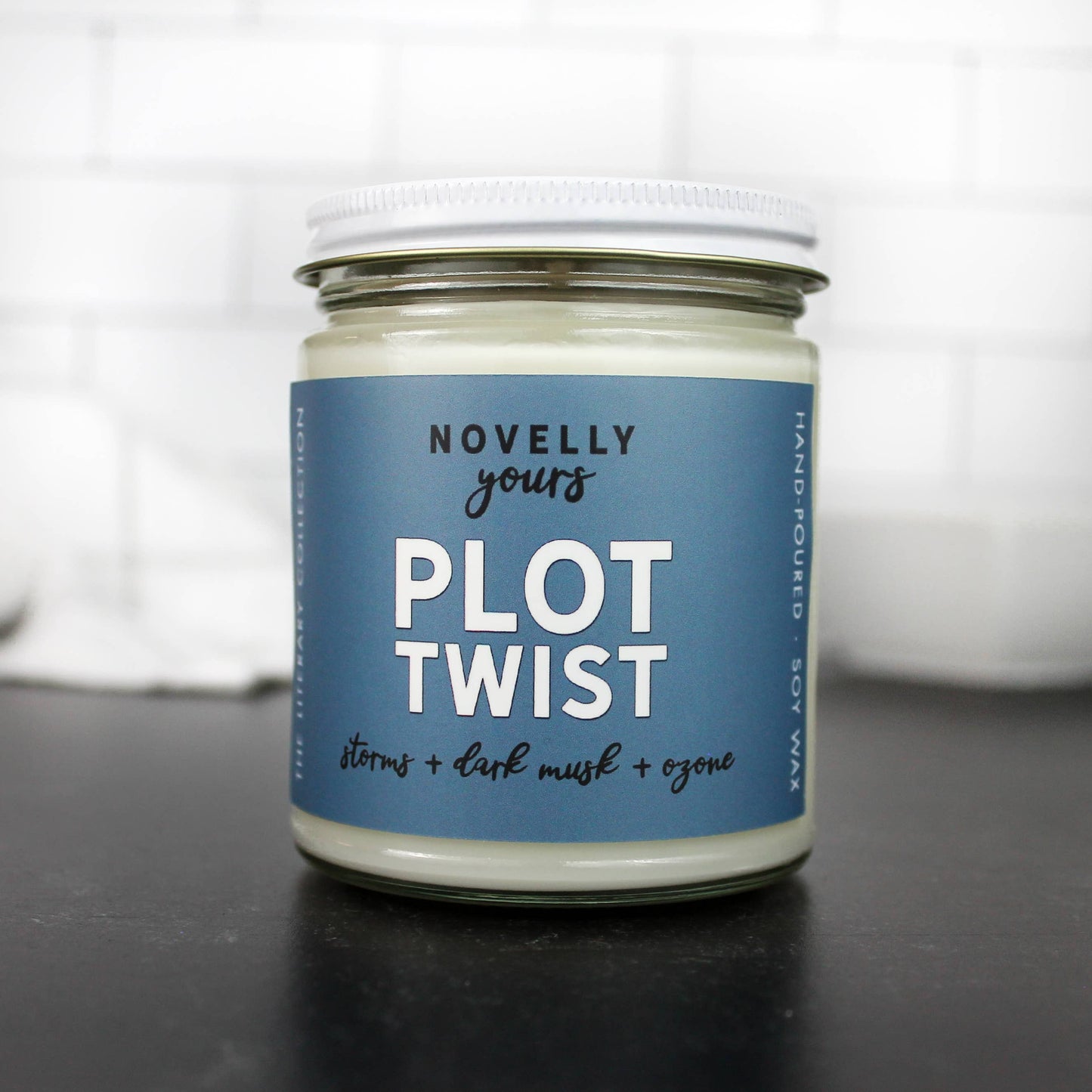 Plot Twist candle | Literary Scented Candle for Book Lovers
