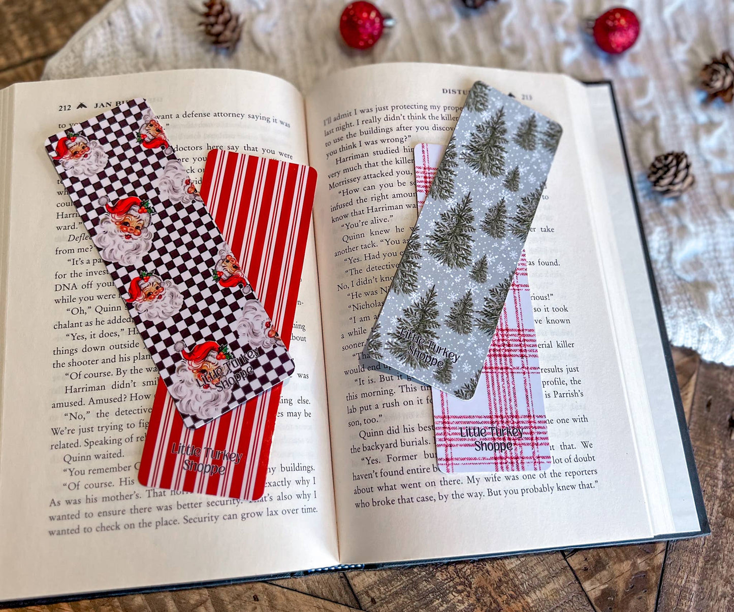 Retro Santa Bookmark Set